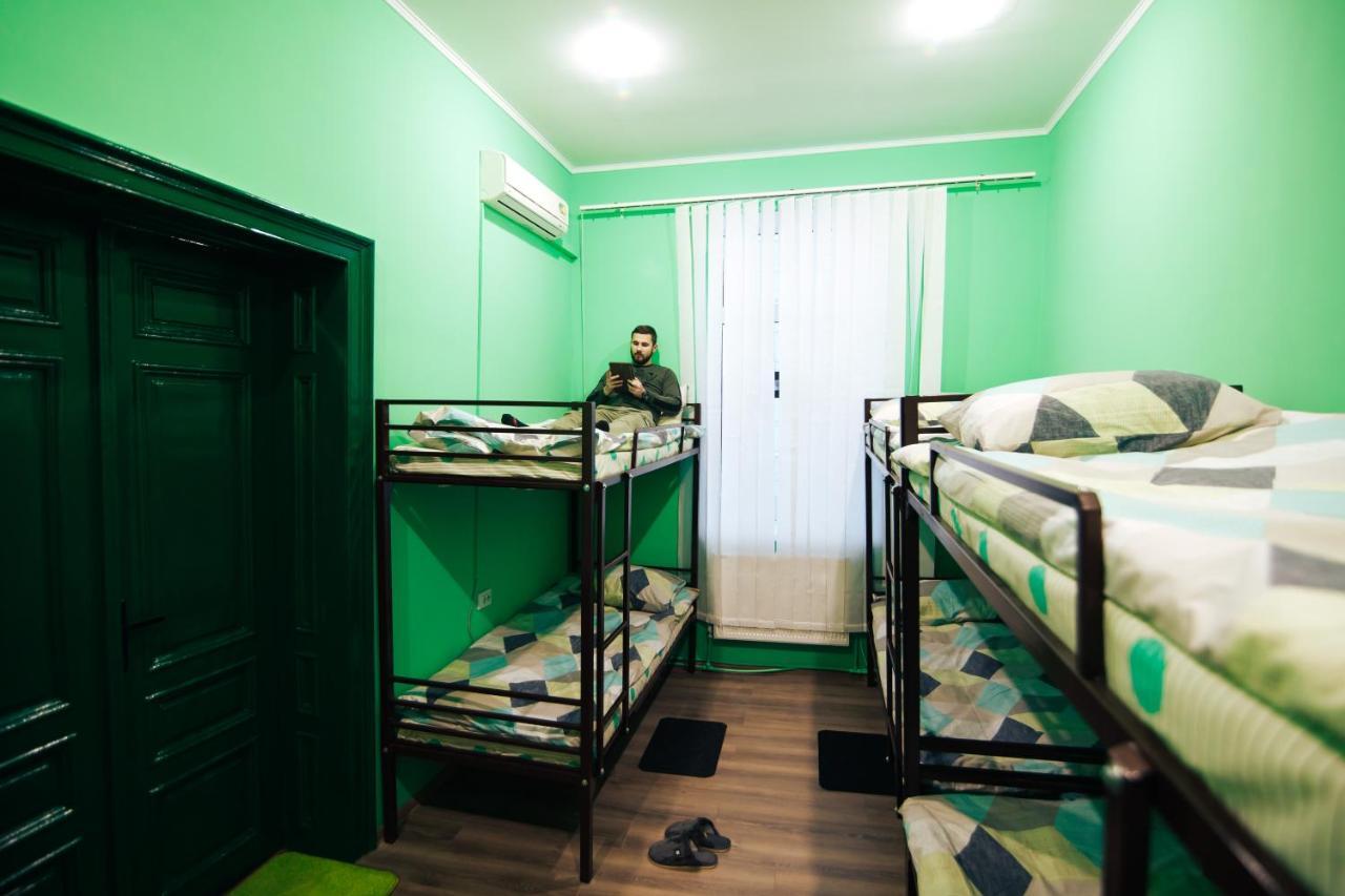 Hostel “Lime” Ivano-Frankivsk Exterior foto