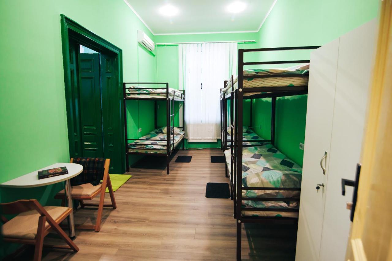 Hostel “Lime” Ivano-Frankivsk Exterior foto